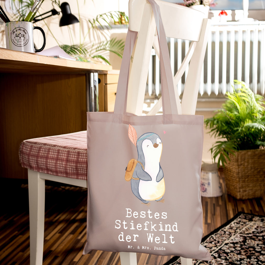 Tragetasche Pinguin Bestes Stiefkind der Welt Beuteltasche, Beutel, Einkaufstasche, Jutebeutel, Stoffbeutel, Tasche, Shopper, Umhängetasche, Strandtasche, Schultertasche, Stofftasche, Tragetasche, Badetasche, Jutetasche, Einkaufstüte, Laptoptasche, für, Dankeschön, Geschenk, Schenken, Geburtstag, Geburtstagsgeschenk, Geschenkidee, Danke, Bedanken, Mitbringsel, Freude machen, Geschenktipp, Stiefkind, angeheiratet, Kinder, Kind, Kid, Kids, Kiddy, Bestes, Tochter, Sohn, Nachwuchs, Geburt, Liebling, Taufe