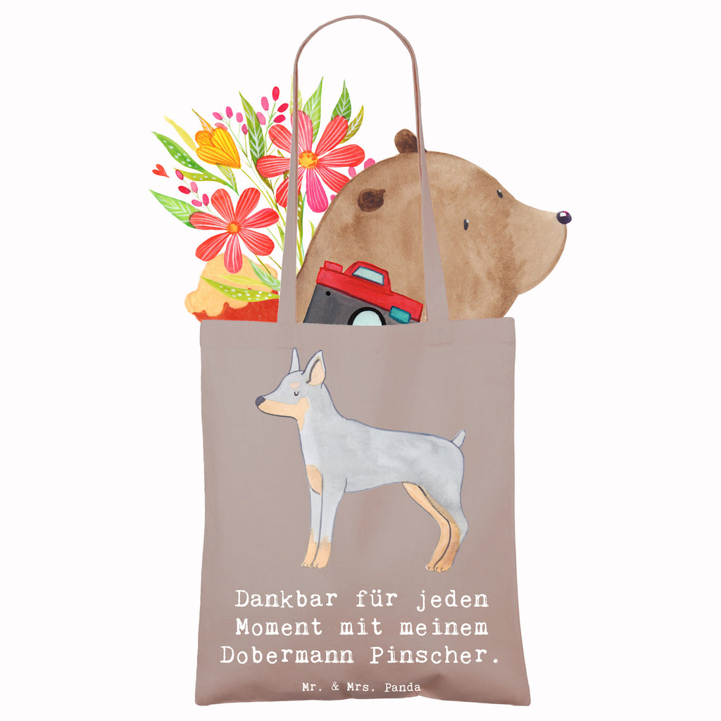 Tragetasche Dobermann Pinscher Moment Beuteltasche, Beutel, Einkaufstasche, Jutebeutel, Stoffbeutel, Tasche, Shopper, Umhängetasche, Strandtasche, Schultertasche, Stofftasche, Tragetasche, Badetasche, Jutetasche, Einkaufstüte, Laptoptasche, Hund, Hunderasse, Rassehund, Hundebesitzer, Geschenk, Tierfreund, Schenken, Welpe, Dobermann Pinscher