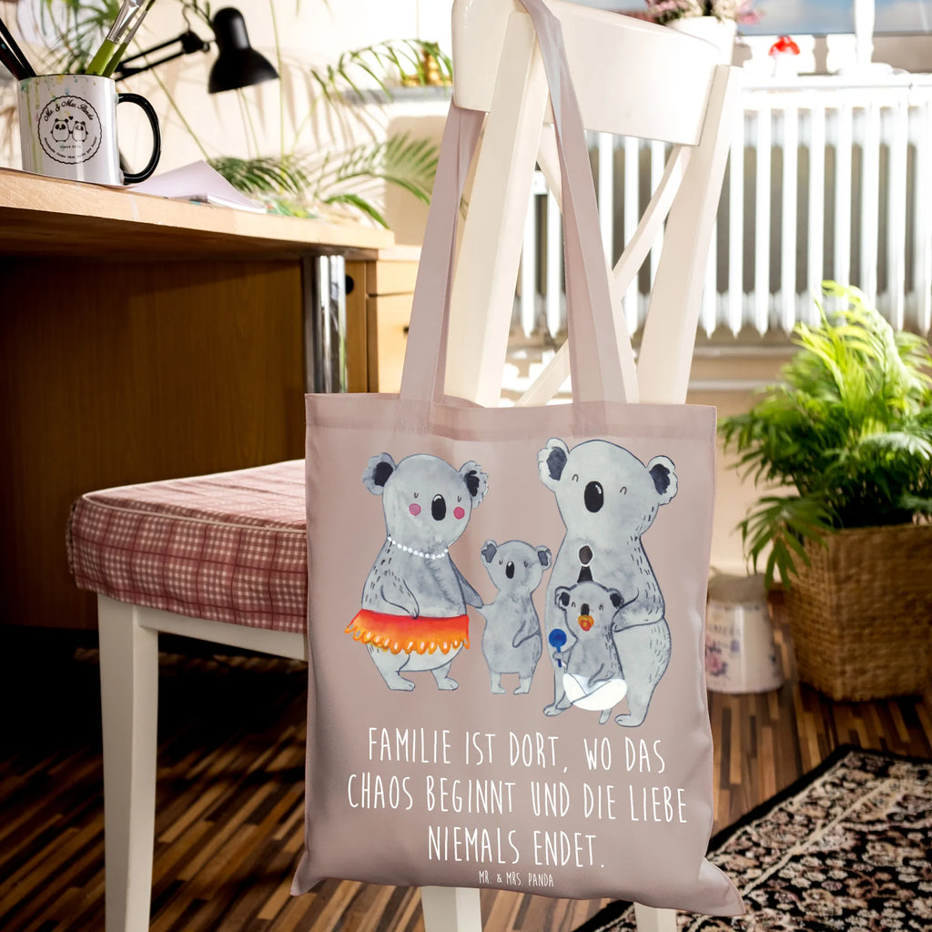 Tragetasche Koala Familie Beuteltasche, Beutel, Einkaufstasche, Jutebeutel, Stoffbeutel, Tasche, Shopper, Umhängetasche, Strandtasche, Schultertasche, Stofftasche, Tragetasche, Badetasche, Jutetasche, Einkaufstüte, Laptoptasche, Familie, Vatertag, Muttertag, Bruder, Schwester, Mama, Papa, Oma, Opa, Koala, Koalas, Family, Kinder, Geschwister, Familienleben