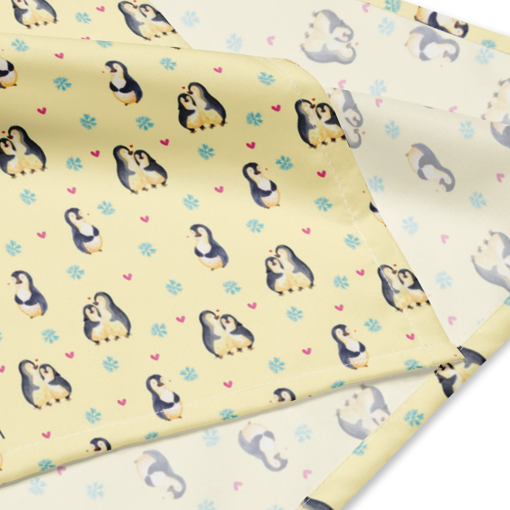 Bandana Pinguin umarmen Muster Bandana, Kopftuch, Halstuch, Multifunktionstuch, Design Bandana, Bandana Tuch, Sportbandana, Sport Bandana, Bandana kaufen, Pinguin, Liebe, Liebespaar, Liebesbeweis, Liebesgeschenk, Verlobung, Jahrestag, Hochzeitstag, Hochzeit, Hochzeitsgeschenk