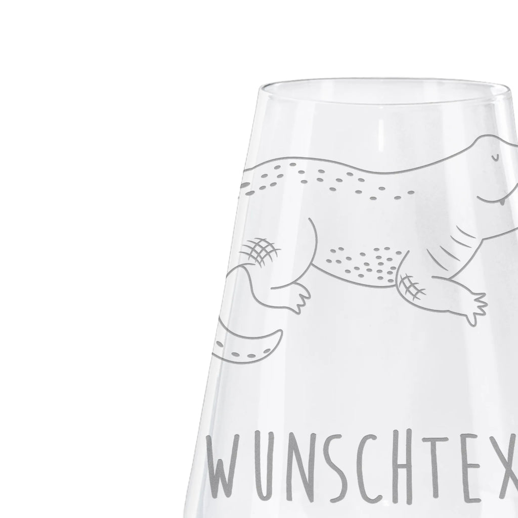 Personalisiertes Weißwein Glas Krokodil Personalisiertes Weißweinglas, Personalisiertes Weinglas, Personalisiertes Weißwein Glas, Personalisiertes Weinglas mit Gravur, Personalisiertes Geschenk für Weinliebhaber, Personalisierte Spülmaschinenfeste Weingläser, Personalisierte Weinaccessoires, Weißweinglas mit Namen, Weinglas mit Namen, Weißwein Glas mit Namen, Weinglas mit Gravur mit Namen, Geschenk für Weinliebhaber mit Namen, Spülmaschinenfeste Weingläser mit Namen, Hochwertige Weinaccessoires mit Namen, Meerestiere, Meer, Urlaub, Krokodil, Krokodile, verrückt sein, spontan sein, Abenteuerlust, Reiselust, Freundin, beste Freundin, Lieblingsmensch