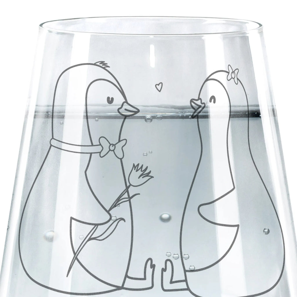 Trinkglas Pinguin Pärchen Trinkglas, Trinkglas mit Gravur, Wasserglas, Spülmaschinenfeste Trinkglser, Glas, Gläser, Trinkgläser, Wassergläser, Design Glas, Schöne Trinkgläser, Moderne Trinkgläser, Trinkgläser bunt, Saftgläser, Pinguin, Pinguine, Liebe, Liebespaar, Liebesbeweis, Liebesgeschenk, Verlobung, Jahrestag, Hochzeitstag, Hochzeit, Hochzeitsgeschenk, große Liebe, Traumpaar