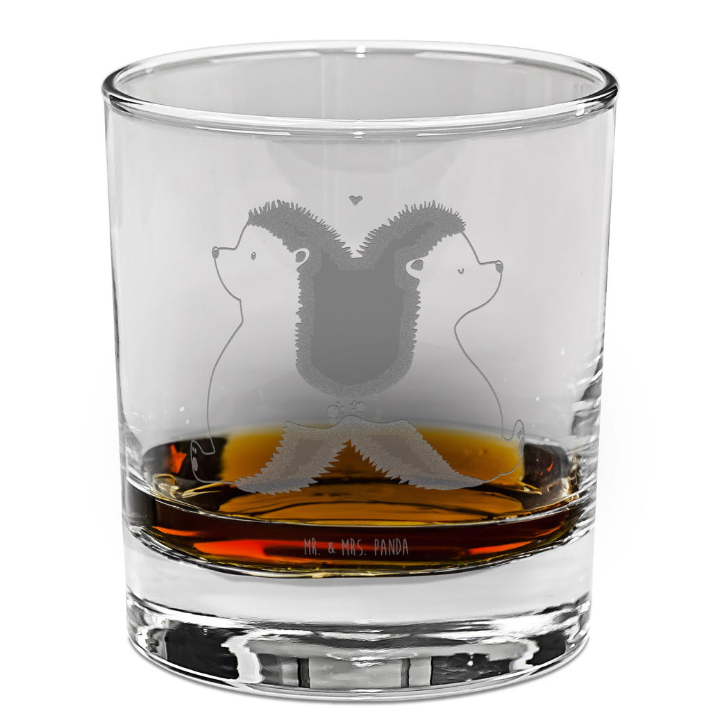 Whiskey Glas Igel händchenhaltend Whiskeylgas, Whiskey Glas, Whiskey Glas mit Gravur, Whiskeyglas mit Spruch, Whiskey Glas mit Sprüchen, Whiskygläser, Whisky Gläser, Whiskey Tumbler, Whiskyglas mit Gravur, Gravur Whiskyglas, Edle Whiskygläser, Liebe, Partner, Freund, Freundin, Ehemann, Ehefrau, Heiraten, Verlobung, Heiratsantrag, Liebesgeschenk, Jahrestag, Hocheitstag, Igel, Igelliebe, Hand in Hand, Liebesbeweis, große Liebe, Liebesbotschaft, Hochzeit, Lieblingsmensch, Gemeinsamkeit, Love, Geschenk für zwei