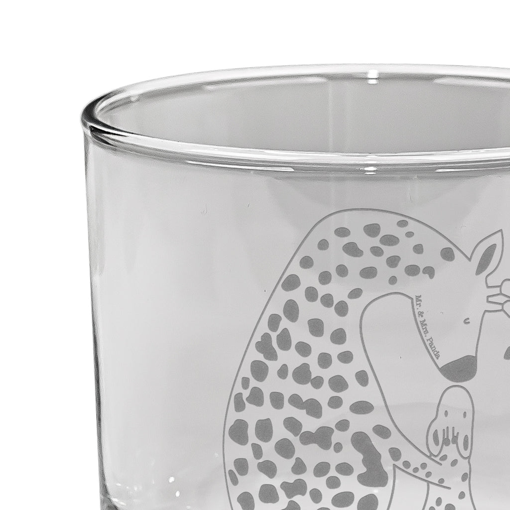 Whiskey Glas Giraffe mit Kind Whiskeylgas, Whiskey Glas, Whiskey Glas mit Gravur, Whiskeyglas mit Spruch, Whiskey Glas mit Sprüchen, Whiskygläser, Whisky Gläser, Whiskey Tumbler, Whiskyglas mit Gravur, Gravur Whiskyglas, Edle Whiskygläser, Afrika, Wildtiere, Giraffe, Kind, Mutter, Mama, Tochter, Sohn, Lieblingsmensch