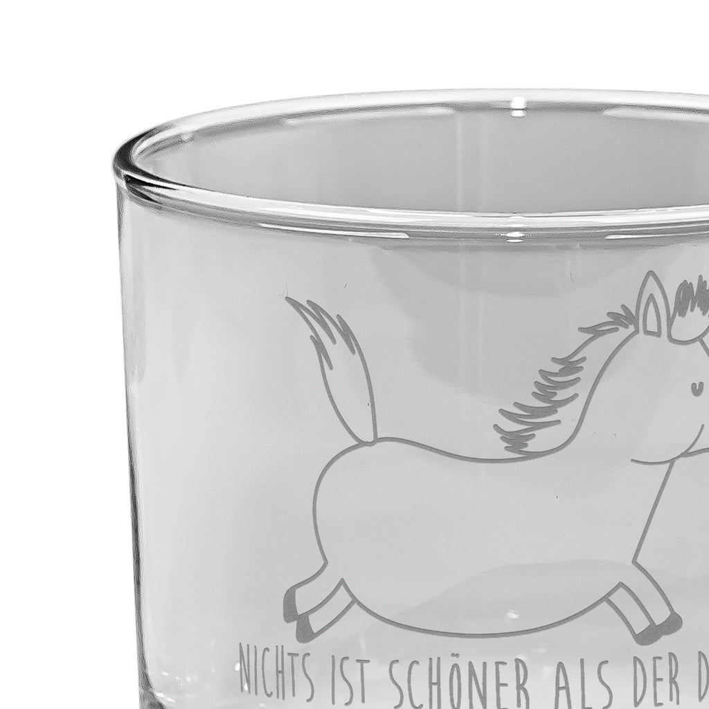 Whiskey Glas Pferd springt Whiskeylgas, Whiskey Glas, Whiskey Glas mit Gravur, Whiskeyglas mit Spruch, Whiskey Glas mit Sprüchen, Whiskygläser, Whisky Gläser, Whiskey Tumbler, Whiskyglas mit Gravur, Gravur Whiskyglas, Edle Whiskygläser, Bauernhof, Hoftiere, Landwirt, Landwirtin, Pferd, Pony, Pferde, Stall, Pferdestall, ausreiten, reiten, Pferdebesitzer