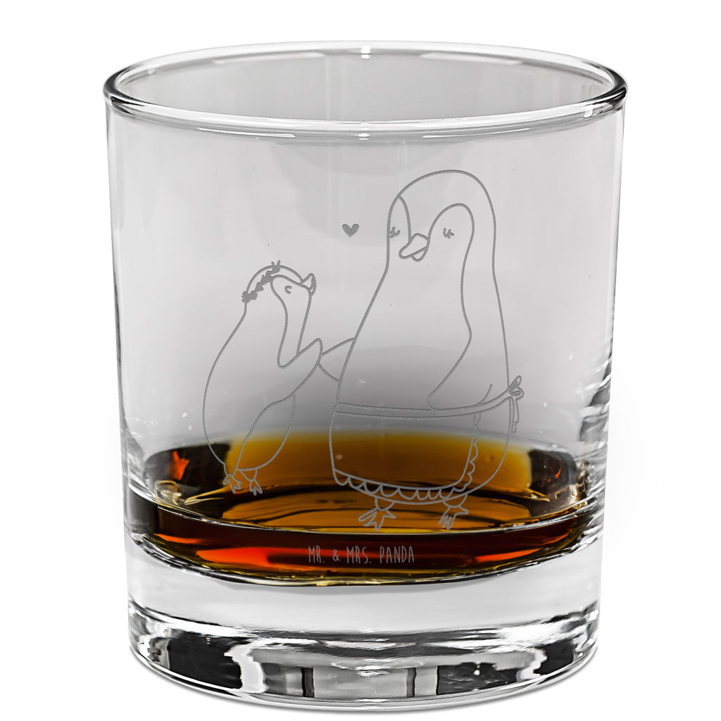 Whiskey Glas Pinguin mit Kind Whiskeylgas, Whiskey Glas, Whiskey Glas mit Gravur, Whiskeyglas mit Spruch, Whiskey Glas mit Sprüchen, Whiskygläser, Whisky Gläser, Whiskey Tumbler, Whiskyglas mit Gravur, Gravur Whiskyglas, Edle Whiskygläser, Familie, Vatertag, Muttertag, Bruder, Schwester, Mama, Papa, Oma, Opa, Geschenk, Mami, Mutti, Mutter, Geburststag