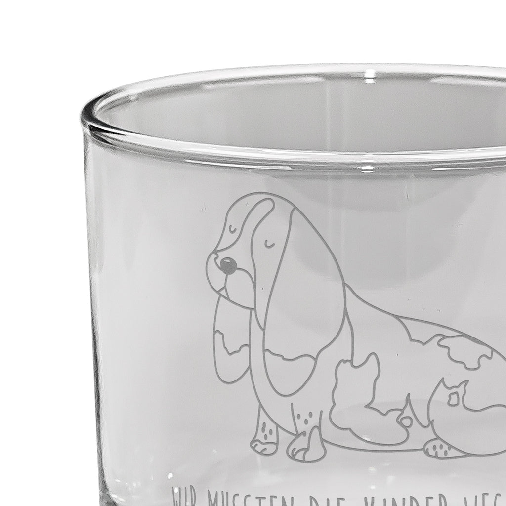 Whiskey Glas Hund Basset Hound Whiskeylgas, Whiskey Glas, Whiskey Glas mit Gravur, Whiskeyglas mit Spruch, Whiskey Glas mit Sprüchen, Whiskygläser, Whisky Gläser, Whiskey Tumbler, Whiskyglas mit Gravur, Gravur Whiskyglas, Edle Whiskygläser, Hund, Hundemotiv, Haustier, Hunderasse, Tierliebhaber, Hundebesitzer, Sprüche, Basset Hound, Basset, Hundeliebe, kinderlos