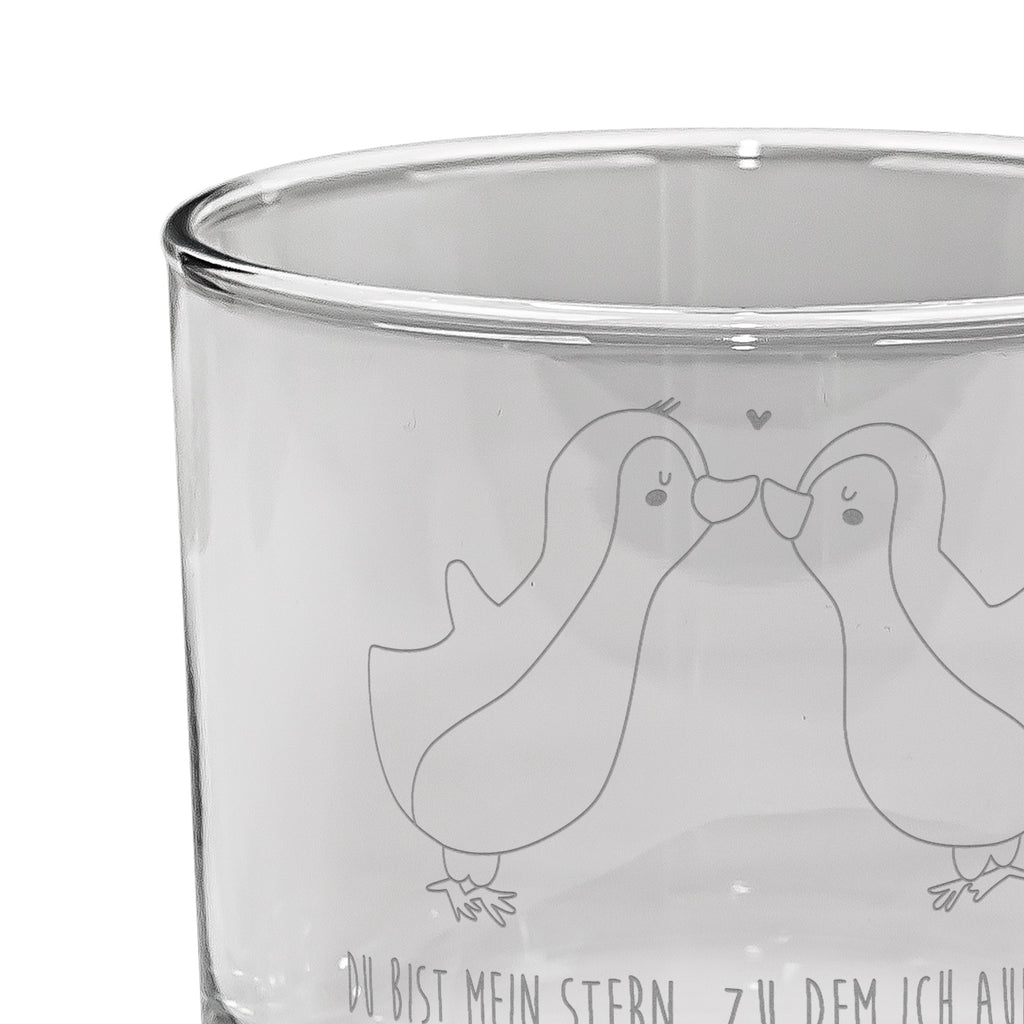 Whiskey Glas Pinguin Liebe Whiskeylgas, Whiskey Glas, Whiskey Glas mit Gravur, Whiskeyglas mit Spruch, Whiskey Glas mit Sprüchen, Whiskygläser, Whisky Gläser, Whiskey Tumbler, Whiskyglas mit Gravur, Gravur Whiskyglas, Edle Whiskygläser, Liebe, Partner, Freund, Freundin, Ehemann, Ehefrau, Heiraten, Verlobung, Heiratsantrag, Liebesgeschenk, Jahrestag, Hocheitstag, Pinguin, Pinguine, Pinguin Paar, Pinguinpaar, Pinguin Liebe, Paar, Pärchen. Liebespaar, Liebesbeweis, Liebesspruch, Hochzeitstag, Geschenk Freund, Geschenk Freundin, Verlobte, Verlobter, Love, Geschenk Hochzeitstag, Geschenkidee, Hochzeit, Gastgeschenk