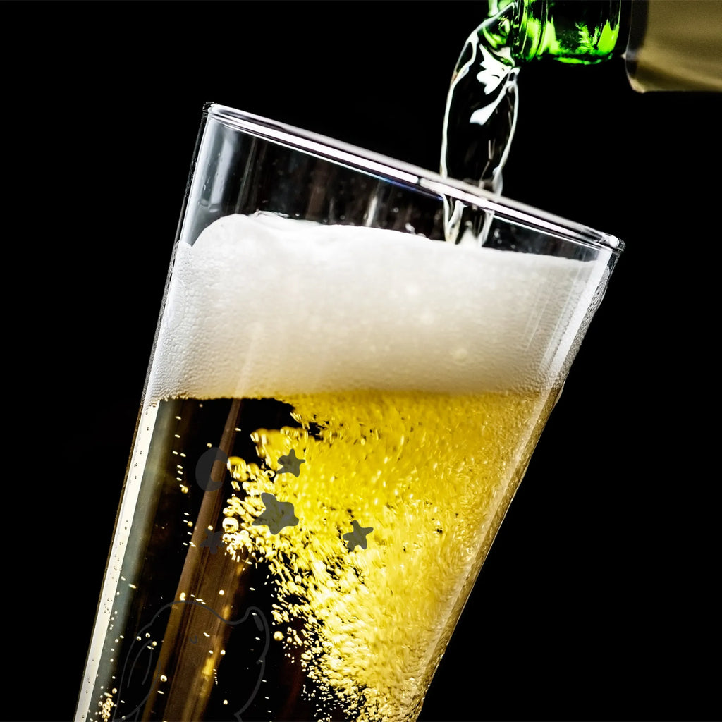 Weizenglas Schwein Glück Weizenglas, Weizen Glas, Vatertag, Weizenbier Glas, Weizenbierglas, Tiermotive, Gute Laune, lustige Sprüche, Tiere, Glücksschwein. Glück, Schwein, Schweinchen, Sterne, Sernchen, Ziele, Träume, Motivation, Glücksbringer