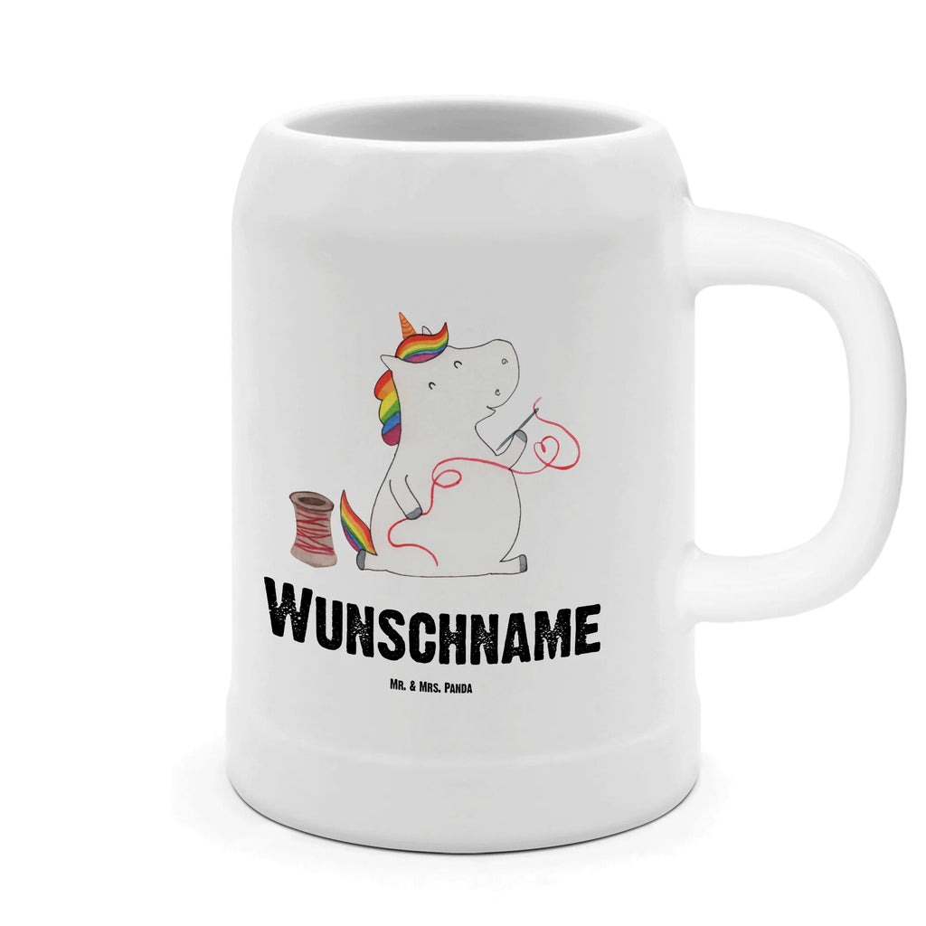 Personalisierter Bierkrug Einhorn Näherin Bierkrug mit Namen, Bierkrug personalisieren, Bierglas mit Namen, Personalisierung, Bedrucken, Einhorn, Einhörner, Einhorn Deko, Pegasus, Unicorn, Näherin, nähen, Mädchen, Freundin, Häkeln, Stricken, basteln, Nähzimmer