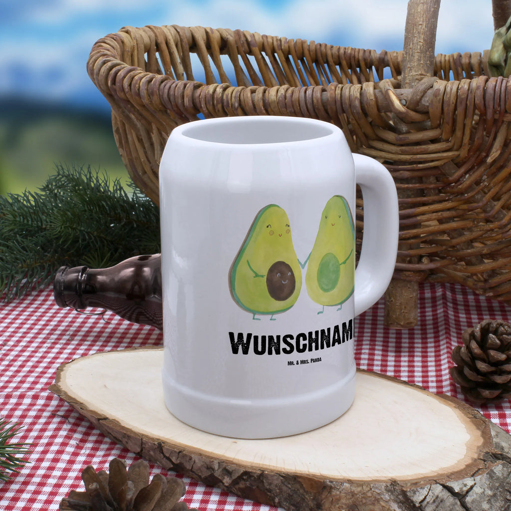 Personalisierter Bierkrug Avocado Pärchen Bierkrug mit Namen, Bierkrug personalisieren, Bierglas mit Namen, Personalisierung, Bedrucken, Avocado, Veggie, Vegan, Gesund, Avocuddle, Liebe, Schwangerschaft, Familie, Babyshower, Babyparty, Hochzeit, Kinder, Avocados, Geburt