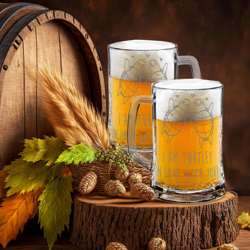 Gravur Bierkrug Schildkröten Paar Bierkrug, Bier Krug, Bierkrug Glas, Vatertag, Liebe, Partner, Freund, Freundin, Ehemann, Ehefrau, Heiraten, Verlobung, Heiratsantrag, Liebesgeschenk, Jahrestag, Hocheitstag, Valentinstag, Geschenk für Frauen, Hochzeitstag, Mitbringsel, Geschenk für Freundin, Geschenk für Partner, Liebesbeweis, für Männer, für Ehemann