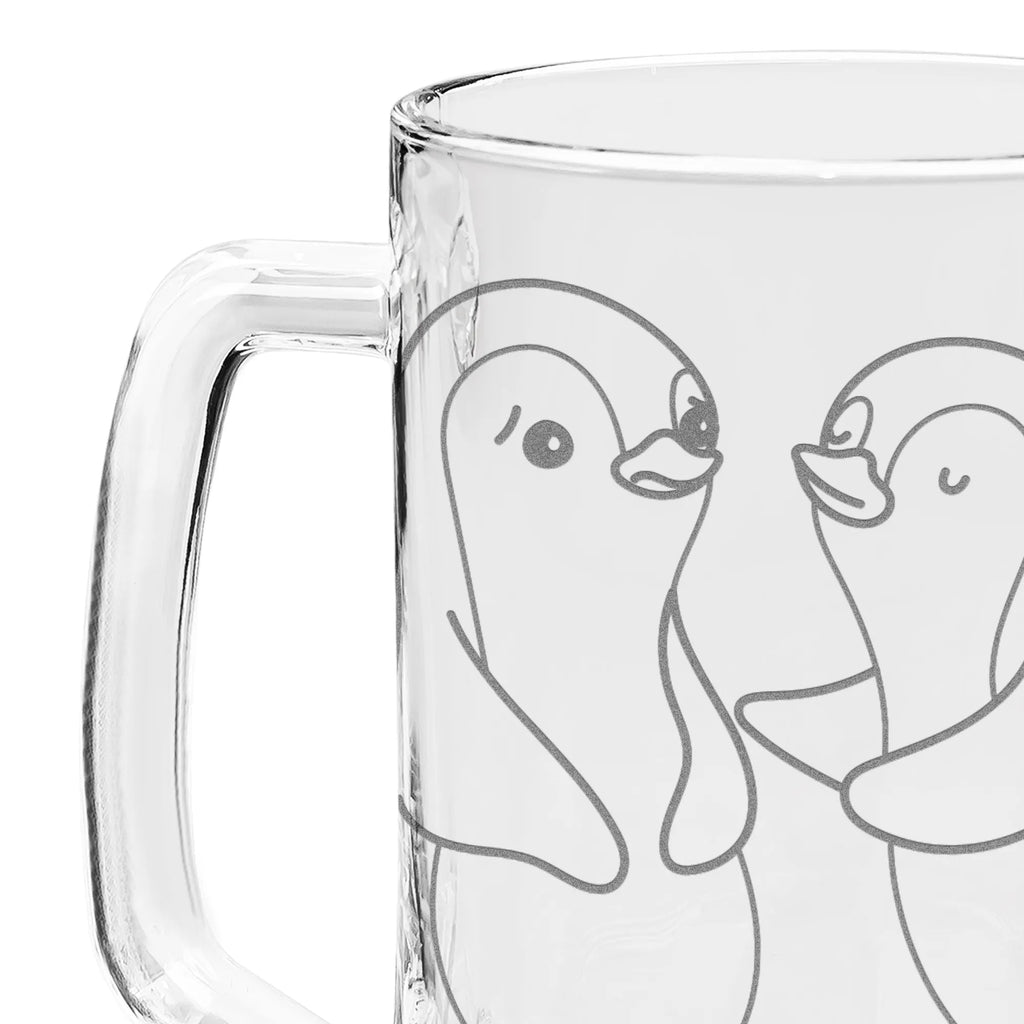 Gravur Bierkrug Pinguine trösten Bierkrug, Bier Krug, Bierkrug Glas, Vatertag, Liebe, Partner, Freund, Freundin, Ehemann, Ehefrau, Heiraten, Verlobung, Heiratsantrag, Liebesgeschenk, Jahrestag, Hocheitstag, Valentinstag, Geschenk für Frauen, Hochzeitstag, Mitbringsel, Geschenk für Freundin, Geschenk für Partner, Liebesbeweis, für Männer, für Ehemann