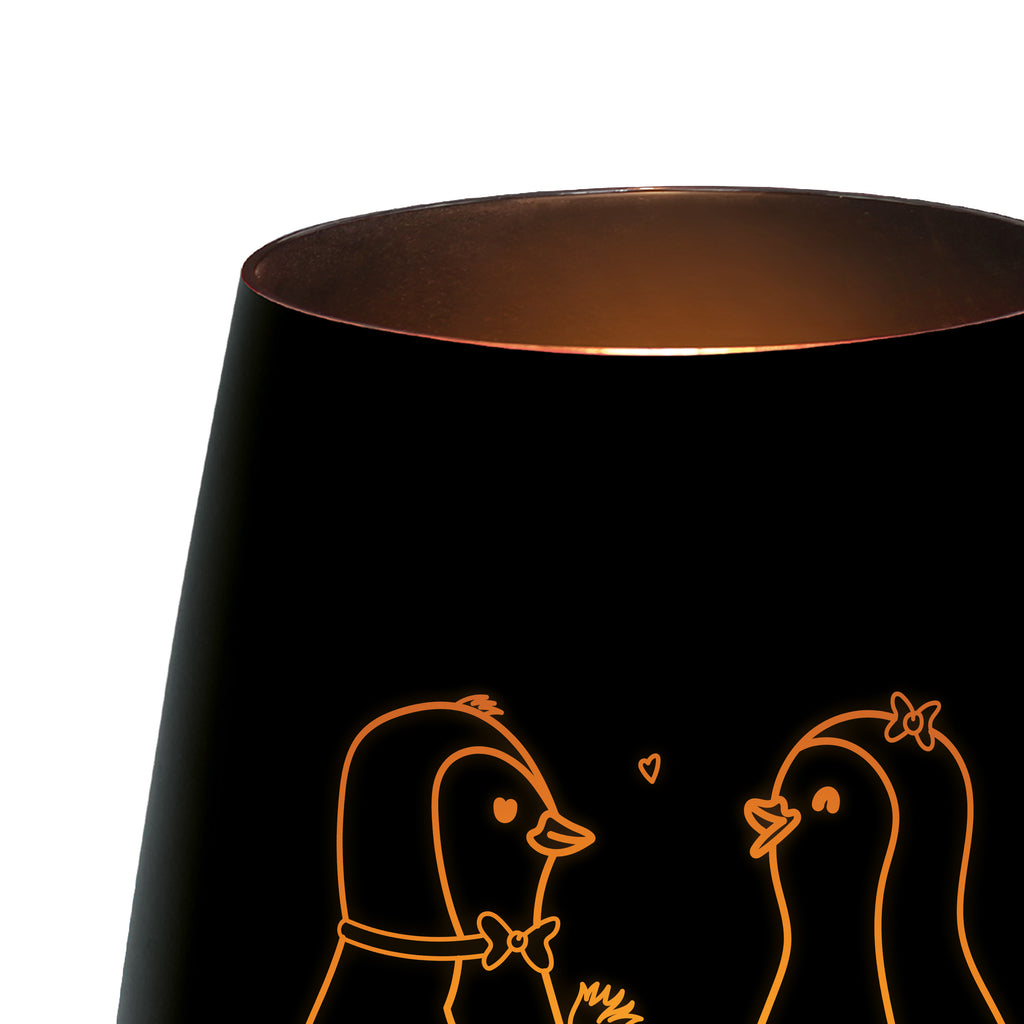 Gold Windlicht Personalisiert Pinguin Pärchen Personalisiertes Windlicht, Personalisiertes Teelicht, Personalisiertes Graviertes Windlicht, Personalisiertes Windlicht Gravur, Personalisierte Kerze, Personalisiertes Windlicht aus Glas, Personalisiertes Teelicht aus Glas, Personalisiertes Windlicht mit Namen, Teelicht mit Namen, Graviertes Windlicht mit Namen, Windlicht Gravur mit Namen, Kerze mit Namen, Windlicht aus Glas mit Namen, Teelicht aus Glas mit Namen, Wunschtext, Personalisierbar, Selbst gestalten, Pinguin, Pinguine, Liebe, Liebespaar, Liebesbeweis, Liebesgeschenk, Verlobung, Jahrestag, Hochzeitstag, Hochzeit, Hochzeitsgeschenk, große Liebe, Traumpaar