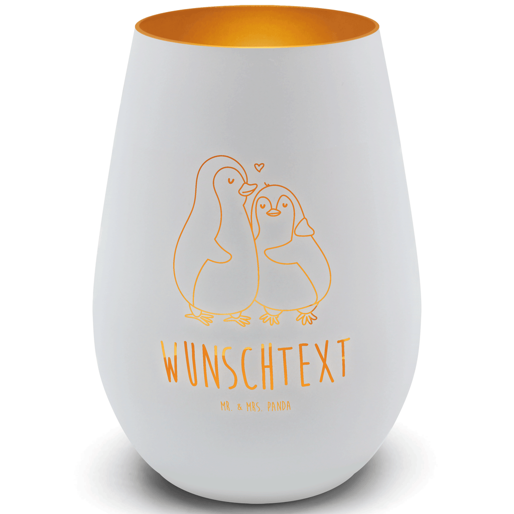 Gold Windlicht Personalisiert Pinguin umarmen Personalisiertes Windlicht, Personalisiertes Teelicht, Personalisiertes Graviertes Windlicht, Personalisiertes Windlicht Gravur, Personalisierte Kerze, Personalisiertes Windlicht aus Glas, Personalisiertes Teelicht aus Glas, Personalisiertes Windlicht mit Namen, Teelicht mit Namen, Graviertes Windlicht mit Namen, Windlicht Gravur mit Namen, Kerze mit Namen, Windlicht aus Glas mit Namen, Teelicht aus Glas mit Namen, Wunschtext, Personalisierbar, Selbst gestalten, Pinguin, Liebe, Liebespaar, Liebesbeweis, Liebesgeschenk, Verlobung, Jahrestag, Hochzeitstag, Hochzeit, Hochzeitsgeschenk