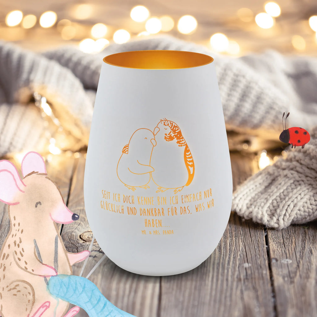 Gold Windlicht Wellensittich Liebe Windlicht, Teelicht, Graviertes Windlicht, Windlicht Gravur, Kerze, Windlicht aus Glas, Teelicht aus Glas, Liebe, Partner, Freund, Freundin, Ehemann, Ehefrau, Heiraten, Verlobung, Heiratsantrag, Liebesgeschenk, Jahrestag, Hocheitstag, Vögel, Wellensittich, Nähe, Kuscheln, Vertrauen