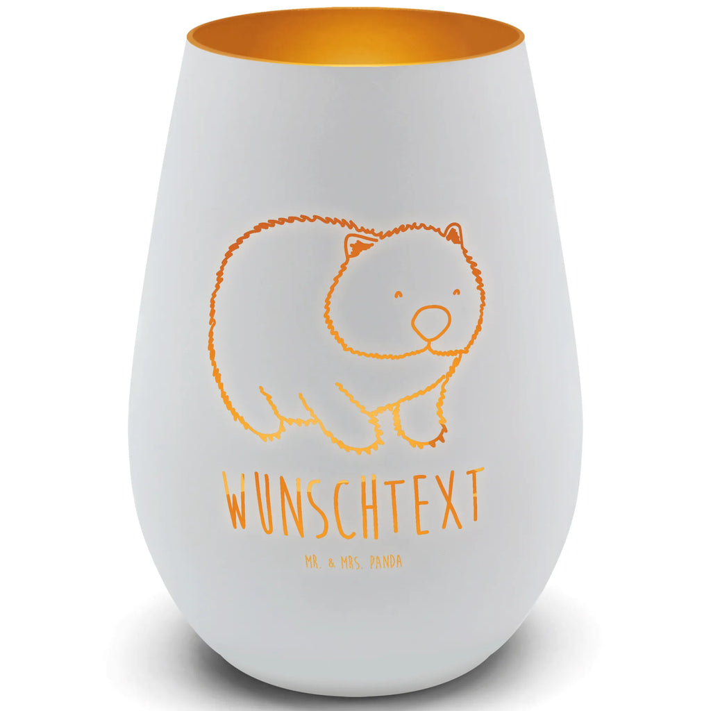 Gold Windlicht Personalisiert Wombat Personalisiertes Windlicht, Personalisiertes Teelicht, Personalisiertes Graviertes Windlicht, Personalisiertes Windlicht Gravur, Personalisierte Kerze, Personalisiertes Windlicht aus Glas, Personalisiertes Teelicht aus Glas, Personalisiertes Windlicht mit Namen, Teelicht mit Namen, Graviertes Windlicht mit Namen, Windlicht Gravur mit Namen, Kerze mit Namen, Windlicht aus Glas mit Namen, Teelicht aus Glas mit Namen, Wunschtext, Personalisierbar, Selbst gestalten, Tiermotive, Gute Laune, lustige Sprüche, Tiere, Wombat, Das Leben ist schön, Motivation, Spruch, Australien