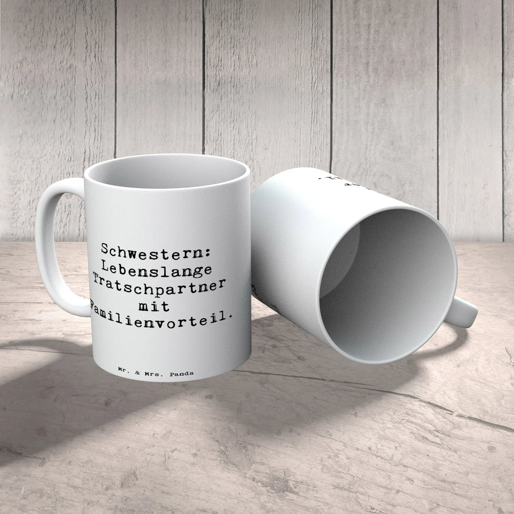 Tasse Spruch Schwestern Tratschpartner Tasse, Kaffeetasse, Teetasse, Becher, Kaffeebecher, Teebecher, Keramiktasse, Porzellantasse, Büro Tasse, Geschenk Tasse, Tasse Sprüche, Tasse Motive, Kaffeetassen, Tasse bedrucken, Designer Tasse, Cappuccino Tassen, Schöne Teetassen, Familie, Vatertag, Muttertag, Bruder, Schwester, Mama, Papa, Oma, Opa