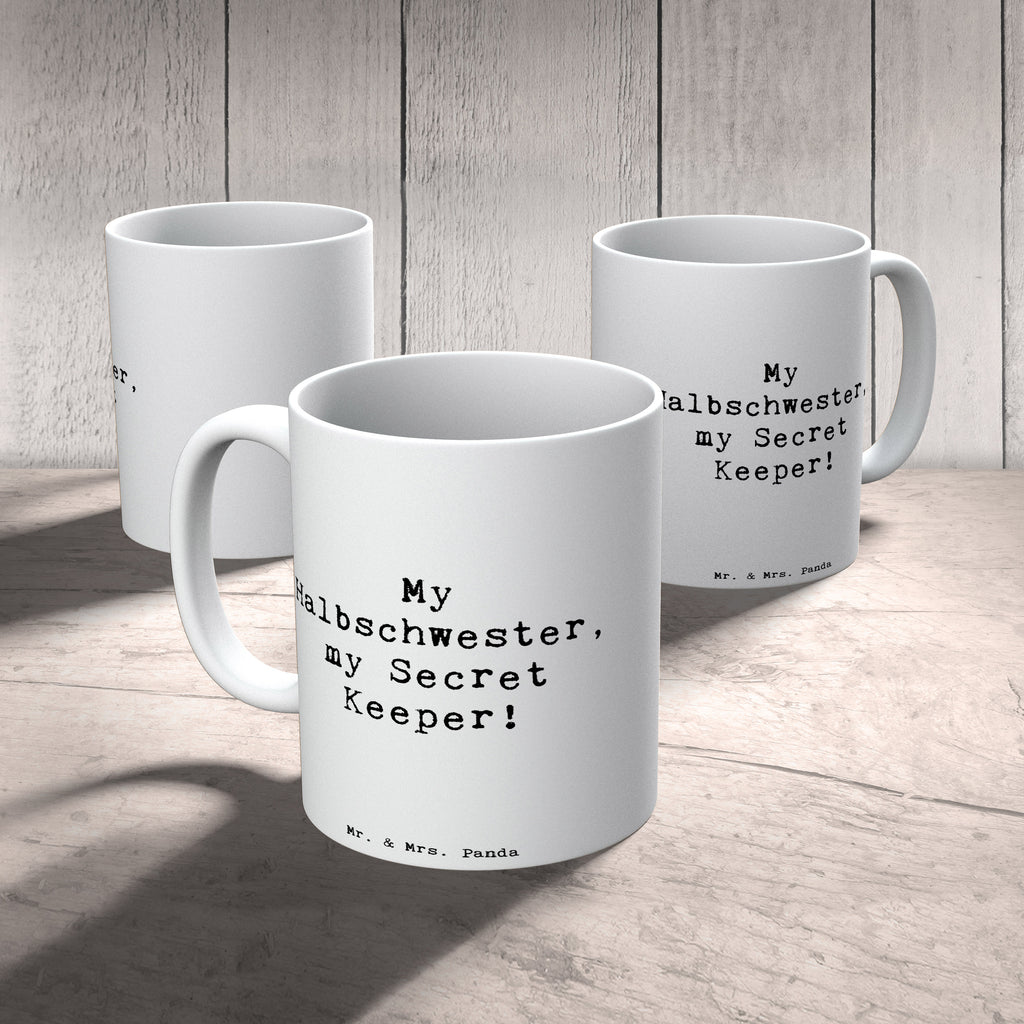 Tasse Spruch Halbschwester Geheimnishüter Tasse, Kaffeetasse, Teetasse, Becher, Kaffeebecher, Teebecher, Keramiktasse, Porzellantasse, Büro Tasse, Geschenk Tasse, Tasse Sprüche, Tasse Motive, Kaffeetassen, Tasse bedrucken, Designer Tasse, Cappuccino Tassen, Schöne Teetassen, Familie, Vatertag, Muttertag, Bruder, Schwester, Mama, Papa, Oma, Opa