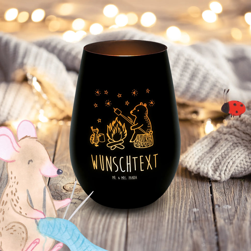 Gold Windlicht Personalisiert Bär & Marienkäfer Lagerfeuer Personalisiertes Windlicht, Personalisiertes Teelicht, Personalisiertes Graviertes Windlicht, Personalisiertes Windlicht Gravur, Personalisierte Kerze, Personalisiertes Windlicht aus Glas, Personalisiertes Teelicht aus Glas, Personalisiertes Windlicht mit Namen, Teelicht mit Namen, Graviertes Windlicht mit Namen, Windlicht Gravur mit Namen, Kerze mit Namen, Windlicht aus Glas mit Namen, Teelicht aus Glas mit Namen, Wunschtext, Personalisierbar, Selbst gestalten, Bär, Teddy, Teddybär, Lagerfeuer