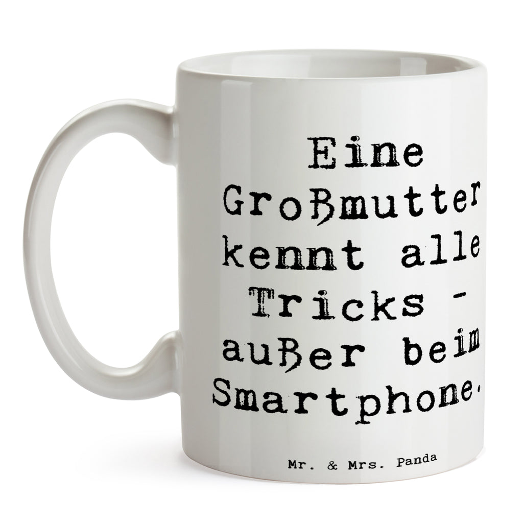 Tasse Spruch Großmutter Tricks Tasse, Kaffeetasse, Teetasse, Becher, Kaffeebecher, Teebecher, Keramiktasse, Porzellantasse, Büro Tasse, Geschenk Tasse, Tasse Sprüche, Tasse Motive, Kaffeetassen, Tasse bedrucken, Designer Tasse, Cappuccino Tassen, Schöne Teetassen, Familie, Vatertag, Muttertag, Bruder, Schwester, Mama, Papa, Oma, Opa