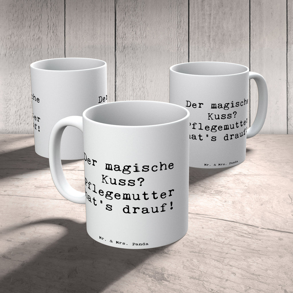 Tasse Spruch Pflegemutter Kuss Tasse, Kaffeetasse, Teetasse, Becher, Kaffeebecher, Teebecher, Keramiktasse, Porzellantasse, Büro Tasse, Geschenk Tasse, Tasse Sprüche, Tasse Motive, Kaffeetassen, Tasse bedrucken, Designer Tasse, Cappuccino Tassen, Schöne Teetassen, Familie, Vatertag, Muttertag, Bruder, Schwester, Mama, Papa, Oma, Opa