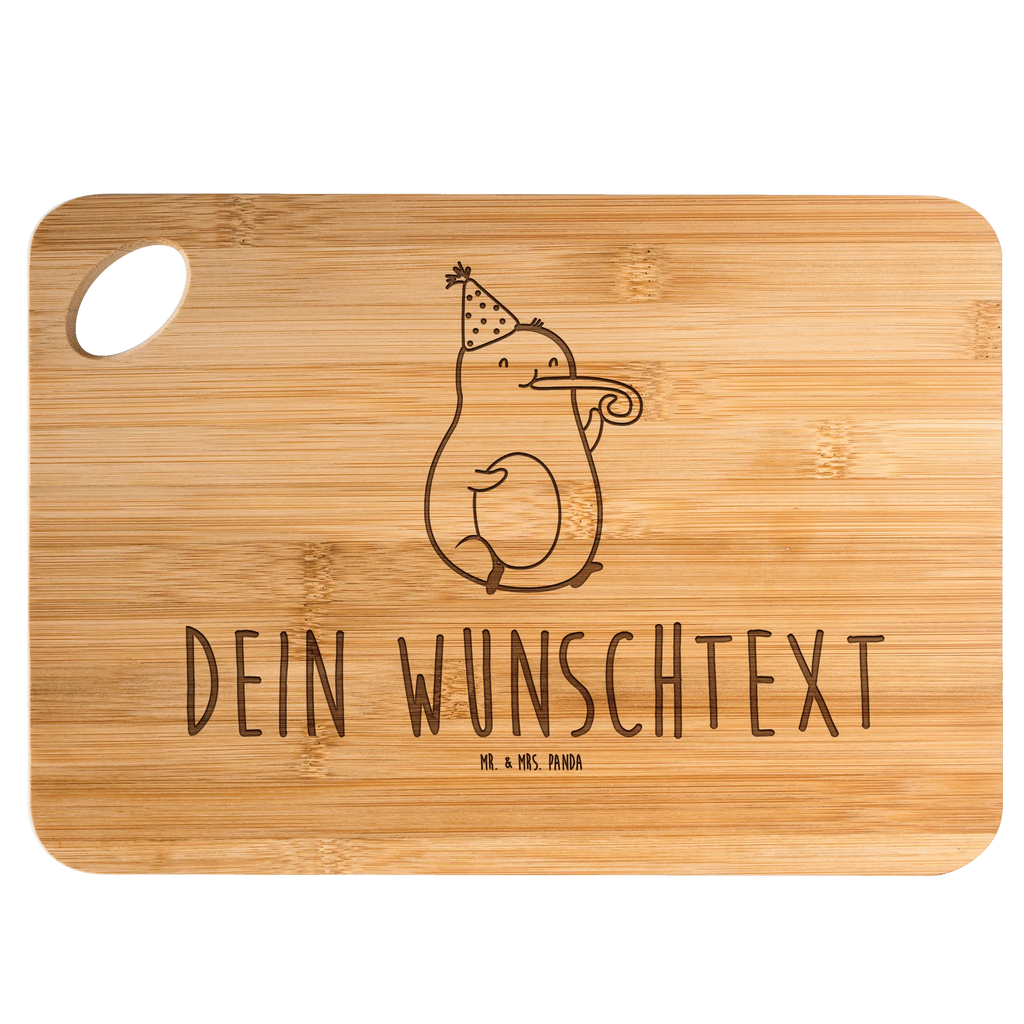 Personalisiertes Schneidebrett Avocado Feier Personalisiertes Schneidebrett, Schneidebrett mit Namen, Schneidebrett selbst gestalten, Schneidebrett mit Wunschtext, Personalisiertes Holzbrett, Holzbrett mit Namen, Holzbrett selbst gestalten, Holzbrett mit Wunschtext, Personalisiertes Küchenbrett, Küchenbrett mit Namen, Küchenbrett selbst gestalten, Küchenbrett mit Wunschtext, Personalisiertes Frühstücksbrett, Frühstücksbrett mit Namen, Frühstücksbrett selbst gestalten, Frühstücksbrett mit Wunschtext, Personalisiertes Hackbrett, Hackbrett mit Namen, Hackbrett selbst gestalten, Hackbrett mit Wunschtext, Personalisiertes Brett, Brett mit Namen, Brett selbst gestalten, Brett mit Wunschtext, Personalisiertes Holzbrettchen, Holzbrettchen mit Namen, Holzbrettchen selbst gestalten, Holzbrettchen mit Wunschtext, Personalisiertes Servierbrett, Servierbrett mit Namen, Servierbrett selbst gestalten, Servierbrett mit Wunschtext, Avocado, Veggie, Vegan, Gesund, Party, Feierlichkeit, Feier, Fete, Geburtstag, Gute Laune, Tröte