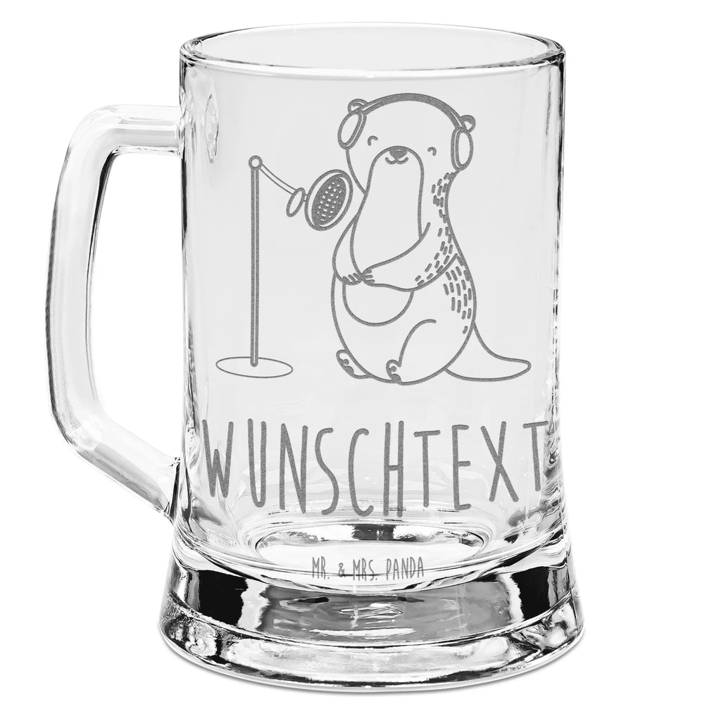 Personalisierter Gravur Bierkrug Otter Podcast aufnehmen Personalisierter Bierkrug, Personalisierter Bier Krug, Personalisiertes Bierkrug Glas, Bierkrug mit Namen, Bier Krug mit Namen, Bierkrug Glas mit Namen, Vatertag, Wunschtext, Wunschname, Personalisierbar, Selbst gestalten, Geschenk, Sport, Sportart, Hobby, Schenken, Danke, Dankeschön, Auszeichnung, Gewinn, Sportler, Podcast aufnehmen, Podcast produzieren, Podcasterin, Podcaster