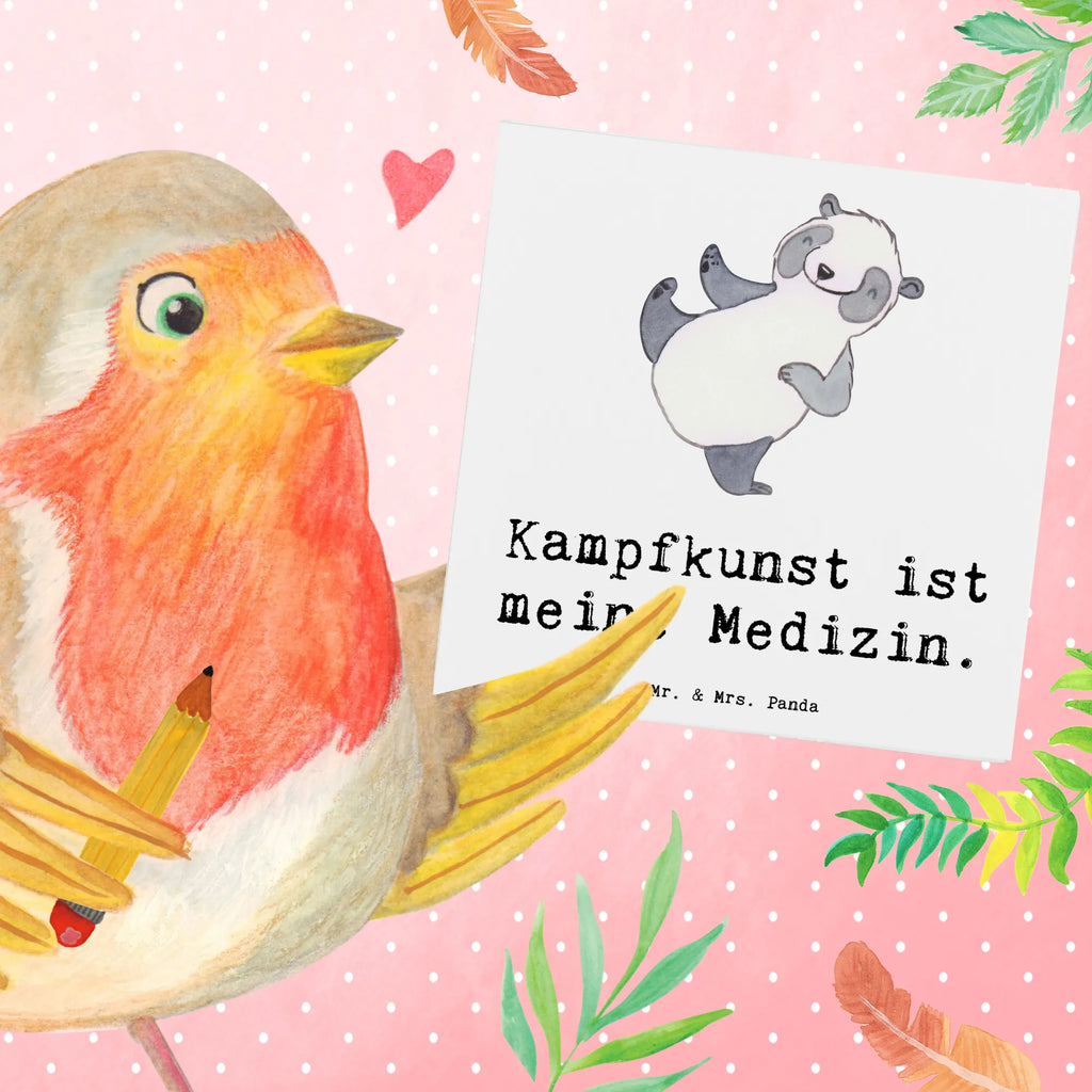 Deluxe Karte Panda Kampfkunst Karte, Grußkarte, Klappkarte, Einladungskarte, Glückwunschkarte, Hochzeitskarte, Geburtstagskarte, Hochwertige Grußkarte, Hochwertige Klappkarte, Geschenk, Sport, Sportart, Hobby, Schenken, Danke, Dankeschön, Auszeichnung, Gewinn, Sportler, Kampfkunst, Kampfsportarten, Selbstverteidigung