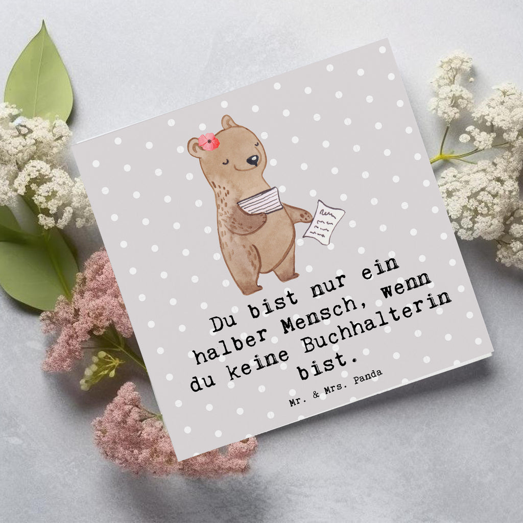 Deluxe Karte Buchhalterin Herz Karte, Grußkarte, Klappkarte, Einladungskarte, Glückwunschkarte, Hochzeitskarte, Geburtstagskarte, Hochwertige Grußkarte, Hochwertige Klappkarte, Beruf, Ausbildung, Jubiläum, Abschied, Rente, Kollege, Kollegin, Geschenk, Schenken, Arbeitskollege, Mitarbeiter, Firma, Danke, Dankeschön, Buchhalter, in Bürojob, Backoffice Mitarbeiterin, Angestellte