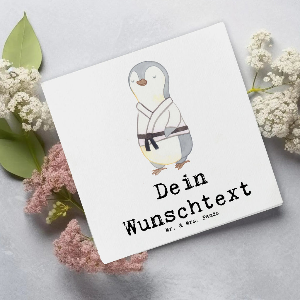 Personalisierte Deluxe Karte Pinguin Karate Personalisierte Grußkarte, Personalisiertere Klappkarte, Personalisierte Einladungskarte, Personalisierte Glückwunschkarte, Personalisierte Hochzeitskarte, Personalisierte Geburtstagskarte, Grußkarte mit Namen, Grußkarte selber drucken, Grußkarte selbst gestalten, Grußkarte mit persönlichen Nachrichten, Grußkarte als Geldgeschenk, Grußkarten personalisiert, Personalisierte Karte, Geschenk, Sport, Sportart, Hobby, Schenken, Danke, Dankeschön, Auszeichnung, Gewinn, Sportler, Karate, Kampfsportart, Selbstverteidigung, Kampfkunst, Karate Verein