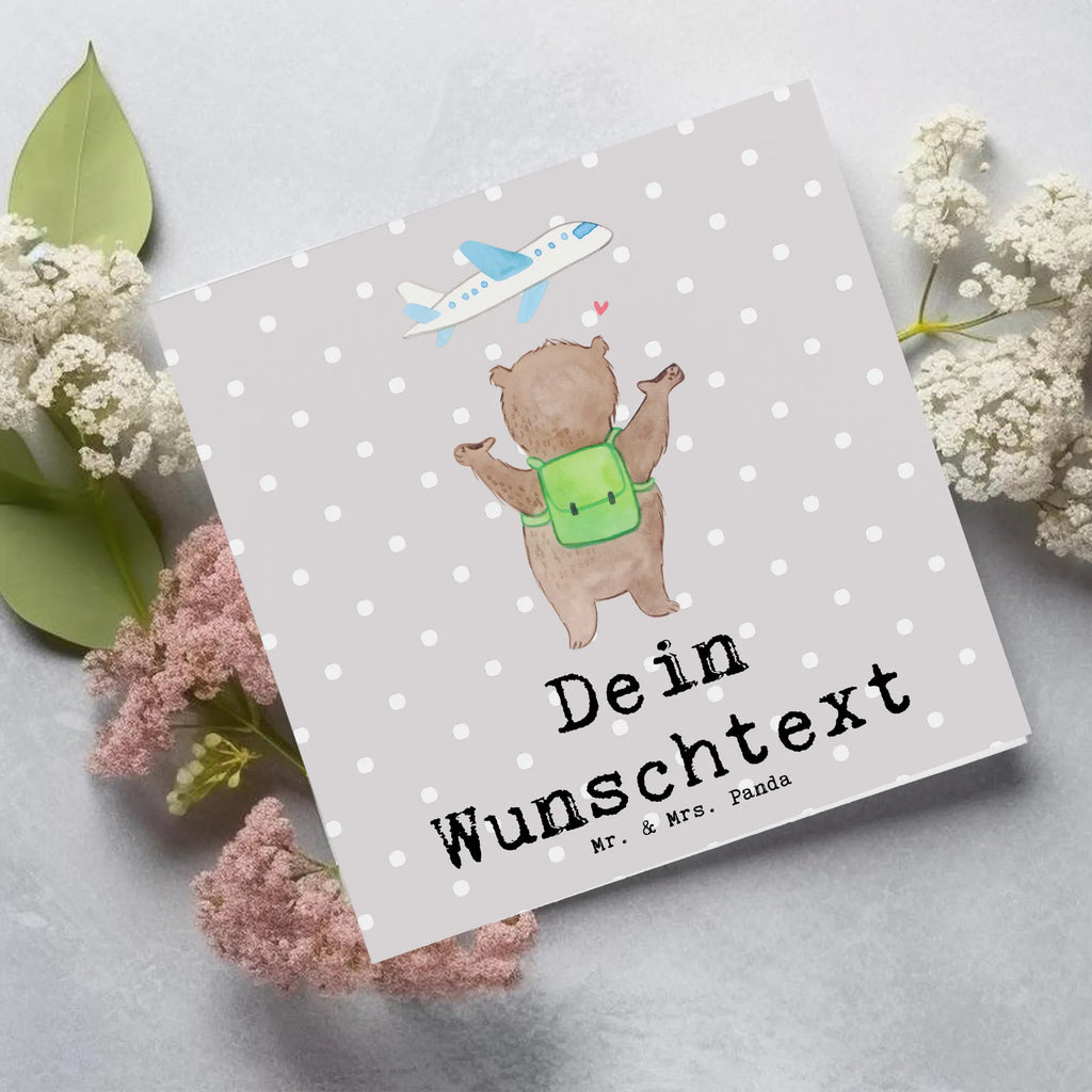 Personalisierte Deluxe Karte Bär Reisen Personalisierte Grußkarte, Personalisiertere Klappkarte, Personalisierte Einladungskarte, Personalisierte Glückwunschkarte, Personalisierte Hochzeitskarte, Personalisierte Geburtstagskarte, Grußkarte mit Namen, Grußkarte selber drucken, Grußkarte selbst gestalten, Grußkarte mit persönlichen Nachrichten, Grußkarte als Geldgeschenk, Grußkarten personalisiert, Personalisierte Karte, Geschenk, Sport, Sportart, Hobby, Schenken, Danke, Dankeschön, Auszeichnung, Gewinn, Sportler, Reisen, Weltreise, Urlaub, Urlaube, Auslandsjahr, Austauschjahr, Schüleraustausch, Reisegruppe, Reiseveranstalter, Reisebüro