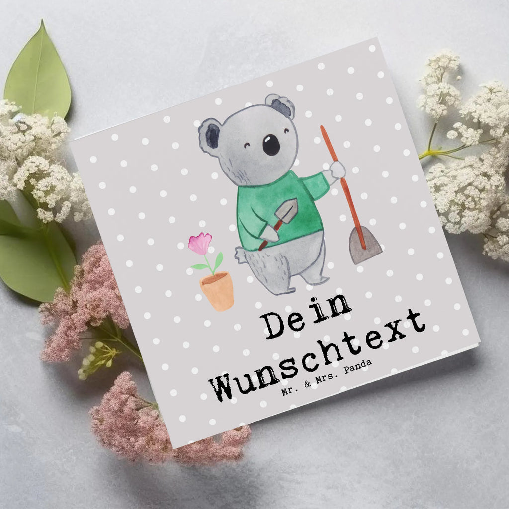 Personalisierte Deluxe Karte Gärtner Herz Personalisierte Grußkarte, Personalisiertere Klappkarte, Personalisierte Einladungskarte, Personalisierte Glückwunschkarte, Personalisierte Hochzeitskarte, Personalisierte Geburtstagskarte, Grußkarte mit Namen, Grußkarte selber drucken, Grußkarte selbst gestalten, Grußkarte mit persönlichen Nachrichten, Grußkarte als Geldgeschenk, Grußkarten personalisiert, Personalisierte Karte, Beruf, Ausbildung, Jubiläum, Abschied, Rente, Kollege, Kollegin, Geschenk, Schenken, Arbeitskollege, Mitarbeiter, Firma, Danke, Dankeschön, Gärtner, Gartenplaner, Gärtnerei, Gartenbau, Hobbygärtner, Garten- und Landschaftsbauer