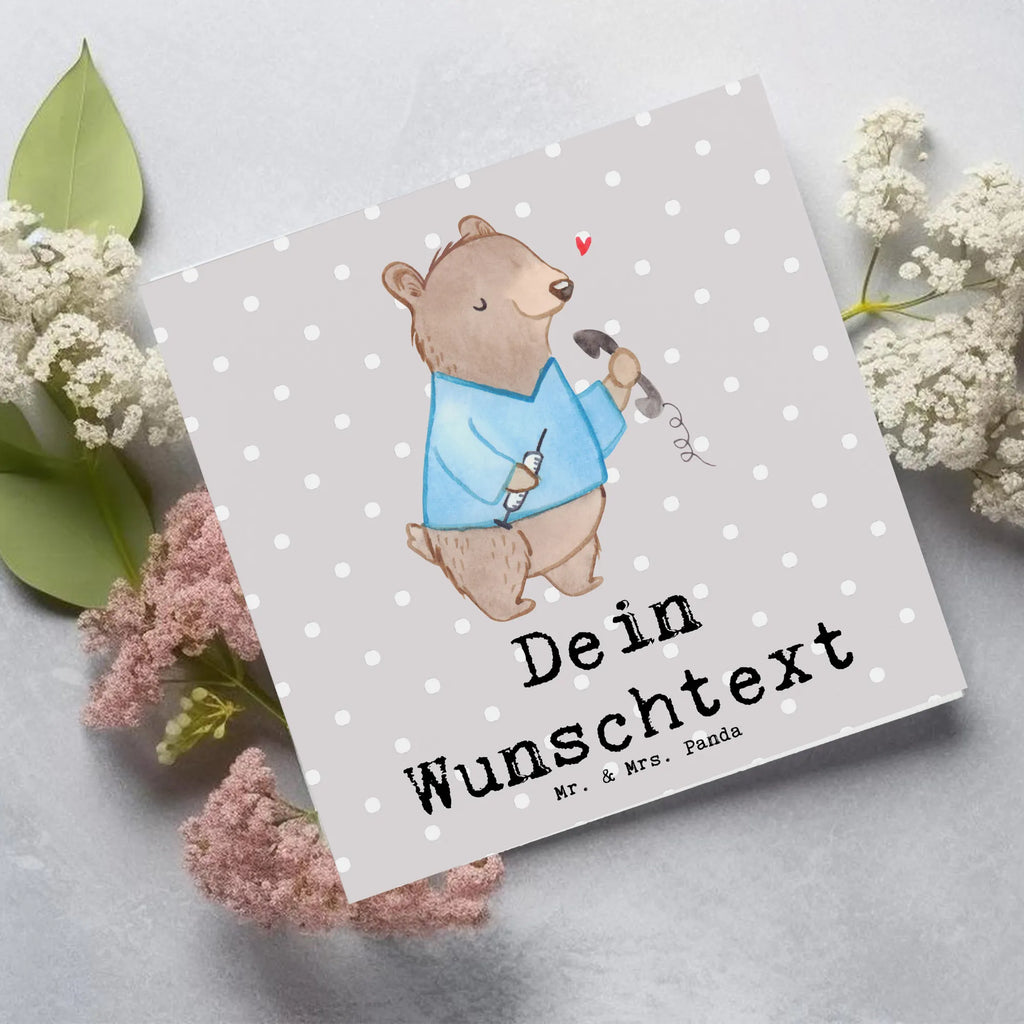 Personalisierte Deluxe Karte Krankenpflegehelfer Herz Personalisierte Grußkarte, Personalisiertere Klappkarte, Personalisierte Einladungskarte, Personalisierte Glückwunschkarte, Personalisierte Hochzeitskarte, Personalisierte Geburtstagskarte, Grußkarte mit Namen, Grußkarte selber drucken, Grußkarte selbst gestalten, Grußkarte mit persönlichen Nachrichten, Grußkarte als Geldgeschenk, Grußkarten personalisiert, Personalisierte Karte, Beruf, Ausbildung, Jubiläum, Abschied, Rente, Kollege, Kollegin, Geschenk, Schenken, Arbeitskollege, Mitarbeiter, Firma, Danke, Dankeschön, Krankenpflegehelfer, Pflegehelfer, Pflegekraft