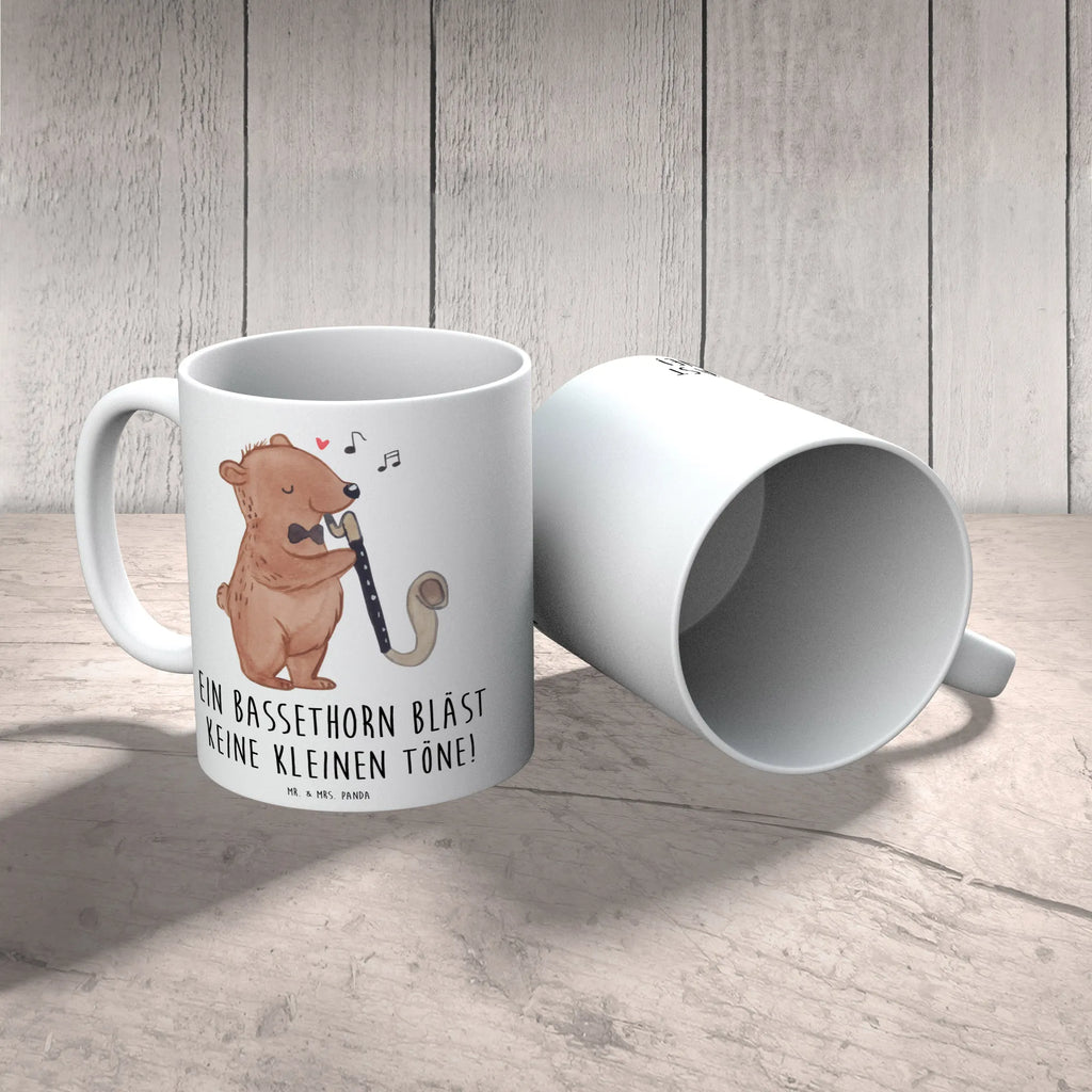 Tasse Ein Bassethorn bläst keine kleinen Töne! Tasse, Kaffeetasse, Teetasse, Becher, Kaffeebecher, Teebecher, Keramiktasse, Porzellantasse, Büro Tasse, Geschenk Tasse, Tasse Sprüche, Tasse Motive, Kaffeetassen, Tasse bedrucken, Designer Tasse, Cappuccino Tassen, Schöne Teetassen, Instrumente, Geschenke Musiker, Musikliebhaber