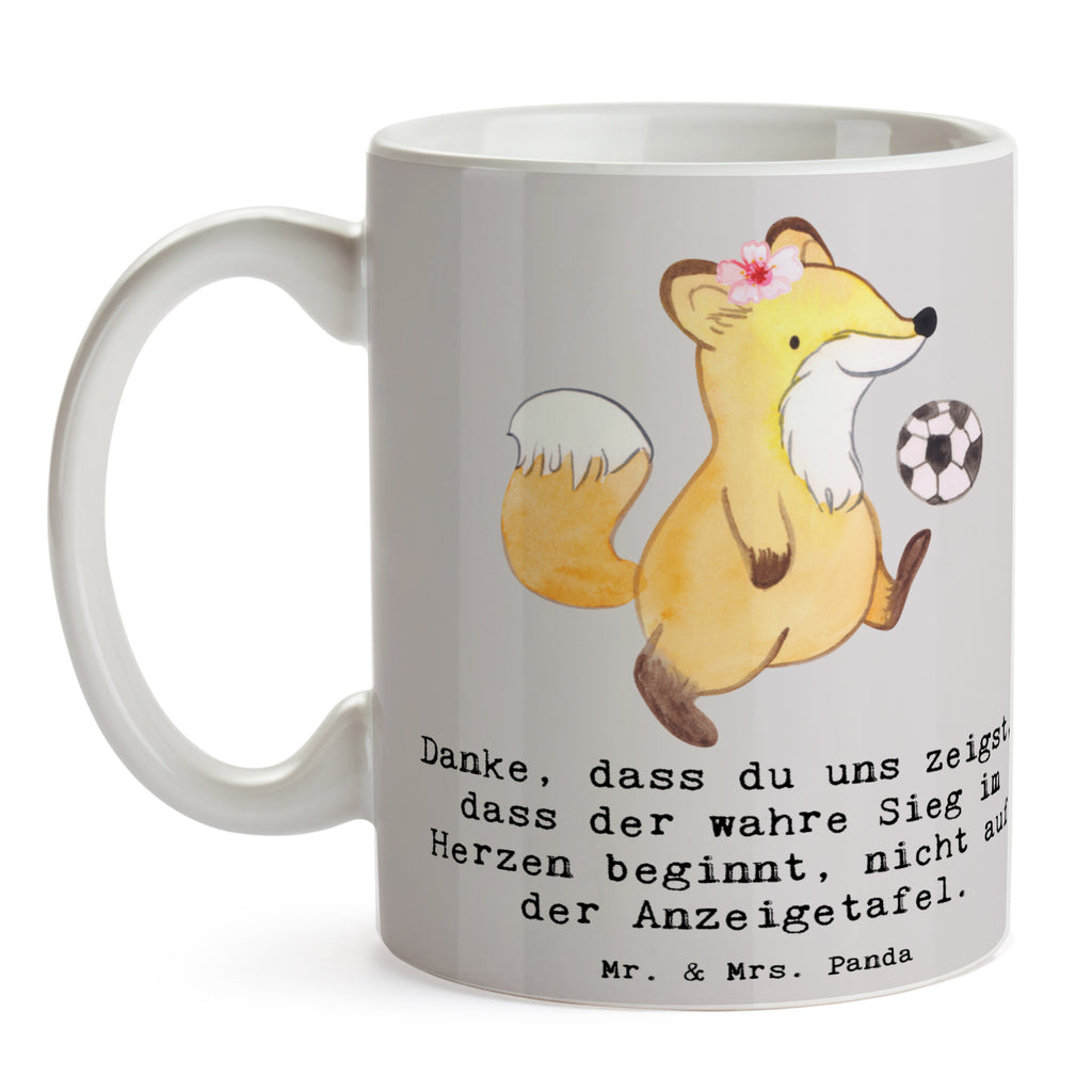 Tasse Fussball Trainerin Herzsieg Tasse, Kaffeetasse, Teetasse, Becher, Kaffeebecher, Teebecher, Keramiktasse, Porzellantasse, Büro Tasse, Geschenk Tasse, Tasse Sprüche, Tasse Motive, Kaffeetassen, Tasse bedrucken, Designer Tasse, Cappuccino Tassen, Schöne Teetassen, Geschenk, Sport, Sportart, Hobby, Schenken, Danke, Dankeschön, Auszeichnung, Gewinn, Sportler