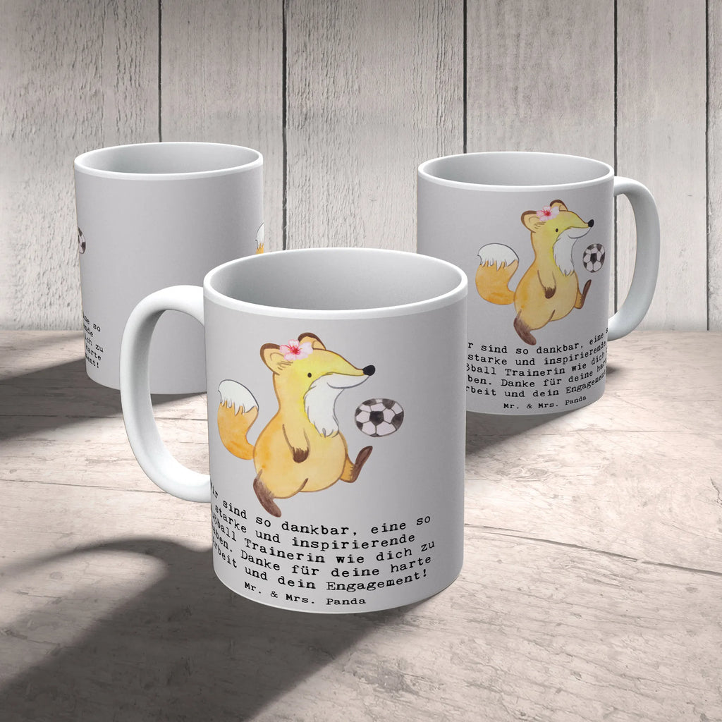 Tasse Fußball Trainerin Dankbarkeit Tasse, Kaffeetasse, Teetasse, Becher, Kaffeebecher, Teebecher, Keramiktasse, Porzellantasse, Büro Tasse, Geschenk Tasse, Tasse Sprüche, Tasse Motive, Kaffeetassen, Tasse bedrucken, Designer Tasse, Cappuccino Tassen, Schöne Teetassen, Geschenk, Sport, Sportart, Hobby, Schenken, Danke, Dankeschön, Auszeichnung, Gewinn, Sportler