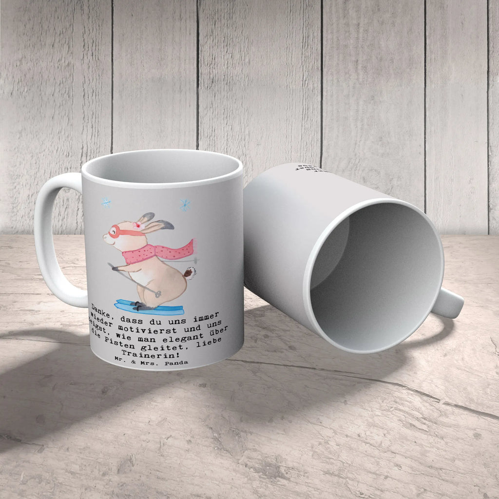 Tasse Skifahren Trainerin Liebe Tasse, Kaffeetasse, Teetasse, Becher, Kaffeebecher, Teebecher, Keramiktasse, Porzellantasse, Büro Tasse, Geschenk Tasse, Tasse Sprüche, Tasse Motive, Kaffeetassen, Tasse bedrucken, Designer Tasse, Cappuccino Tassen, Schöne Teetassen, Geschenk, Sport, Sportart, Hobby, Schenken, Danke, Dankeschön, Auszeichnung, Gewinn, Sportler