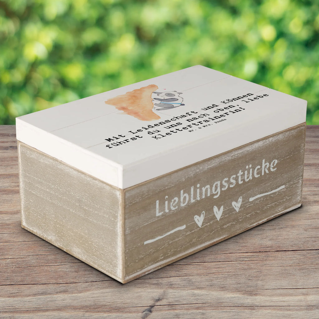 Holzkiste Klettern Trainerin Holzkiste, Kiste, Schatzkiste, Truhe, Schatulle, XXL, Erinnerungsbox, Erinnerungskiste, Dekokiste, Aufbewahrungsbox, Geschenkbox, Geschenkdose, Geschenk, Sport, Sportart, Hobby, Schenken, Danke, Dankeschön, Auszeichnung, Gewinn, Sportler