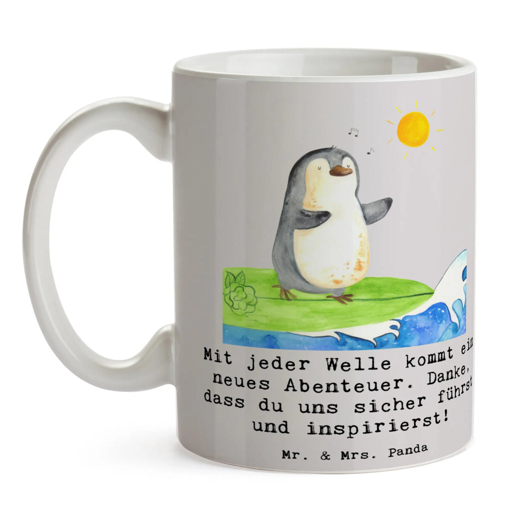 Tasse Surfen Trainerin Abenteuer Tasse, Kaffeetasse, Teetasse, Becher, Kaffeebecher, Teebecher, Keramiktasse, Porzellantasse, Büro Tasse, Geschenk Tasse, Tasse Sprüche, Tasse Motive, Kaffeetassen, Tasse bedrucken, Designer Tasse, Cappuccino Tassen, Schöne Teetassen, Geschenk, Sport, Sportart, Hobby, Schenken, Danke, Dankeschön, Auszeichnung, Gewinn, Sportler