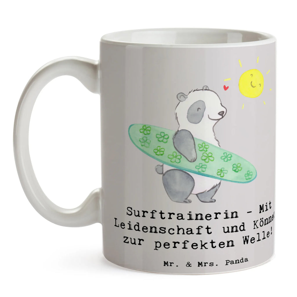 Tasse Surfen Trainerin Tasse, Kaffeetasse, Teetasse, Becher, Kaffeebecher, Teebecher, Keramiktasse, Porzellantasse, Büro Tasse, Geschenk Tasse, Tasse Sprüche, Tasse Motive, Kaffeetassen, Tasse bedrucken, Designer Tasse, Cappuccino Tassen, Schöne Teetassen, Geschenk, Sport, Sportart, Hobby, Schenken, Danke, Dankeschön, Auszeichnung, Gewinn, Sportler