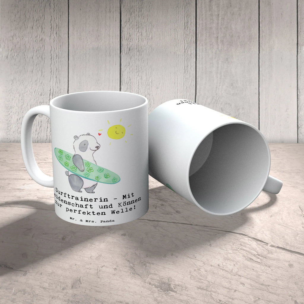 Tasse Surfen Trainerin Tasse, Kaffeetasse, Teetasse, Becher, Kaffeebecher, Teebecher, Keramiktasse, Porzellantasse, Büro Tasse, Geschenk Tasse, Tasse Sprüche, Tasse Motive, Kaffeetassen, Tasse bedrucken, Designer Tasse, Cappuccino Tassen, Schöne Teetassen, Geschenk, Sport, Sportart, Hobby, Schenken, Danke, Dankeschön, Auszeichnung, Gewinn, Sportler