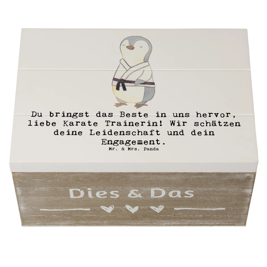 Holzkiste Karate Trainerin Holzkiste, Kiste, Schatzkiste, Truhe, Schatulle, XXL, Erinnerungsbox, Erinnerungskiste, Dekokiste, Aufbewahrungsbox, Geschenkbox, Geschenkdose, Geschenk, Sport, Sportart, Hobby, Schenken, Danke, Dankeschön, Auszeichnung, Gewinn, Sportler