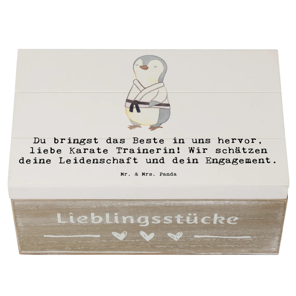 Holzkiste Karate Trainerin Holzkiste, Kiste, Schatzkiste, Truhe, Schatulle, XXL, Erinnerungsbox, Erinnerungskiste, Dekokiste, Aufbewahrungsbox, Geschenkbox, Geschenkdose, Geschenk, Sport, Sportart, Hobby, Schenken, Danke, Dankeschön, Auszeichnung, Gewinn, Sportler