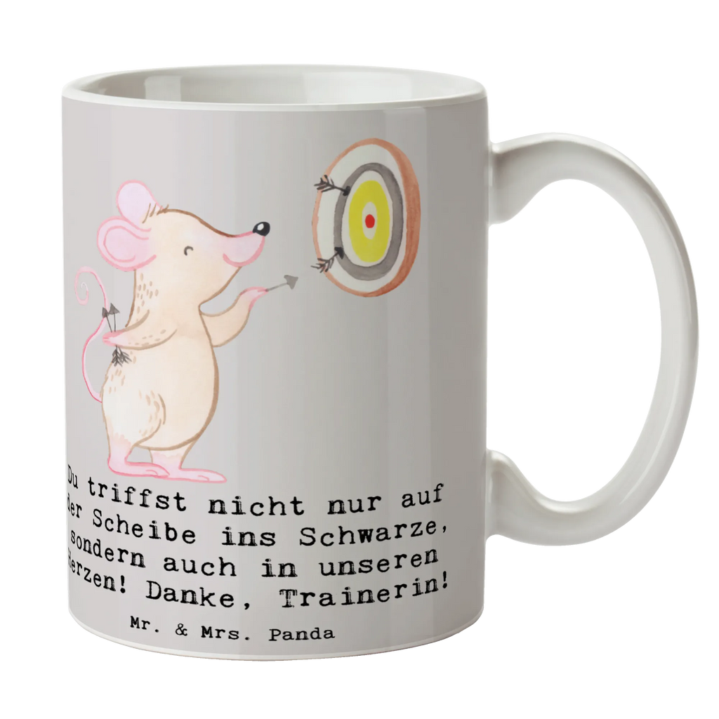 Tasse Darts Trainerin Tasse, Kaffeetasse, Teetasse, Becher, Kaffeebecher, Teebecher, Keramiktasse, Porzellantasse, Büro Tasse, Geschenk Tasse, Tasse Sprüche, Tasse Motive, Kaffeetassen, Tasse bedrucken, Designer Tasse, Cappuccino Tassen, Schöne Teetassen, Geschenk, Sport, Sportart, Hobby, Schenken, Danke, Dankeschön, Auszeichnung, Gewinn, Sportler