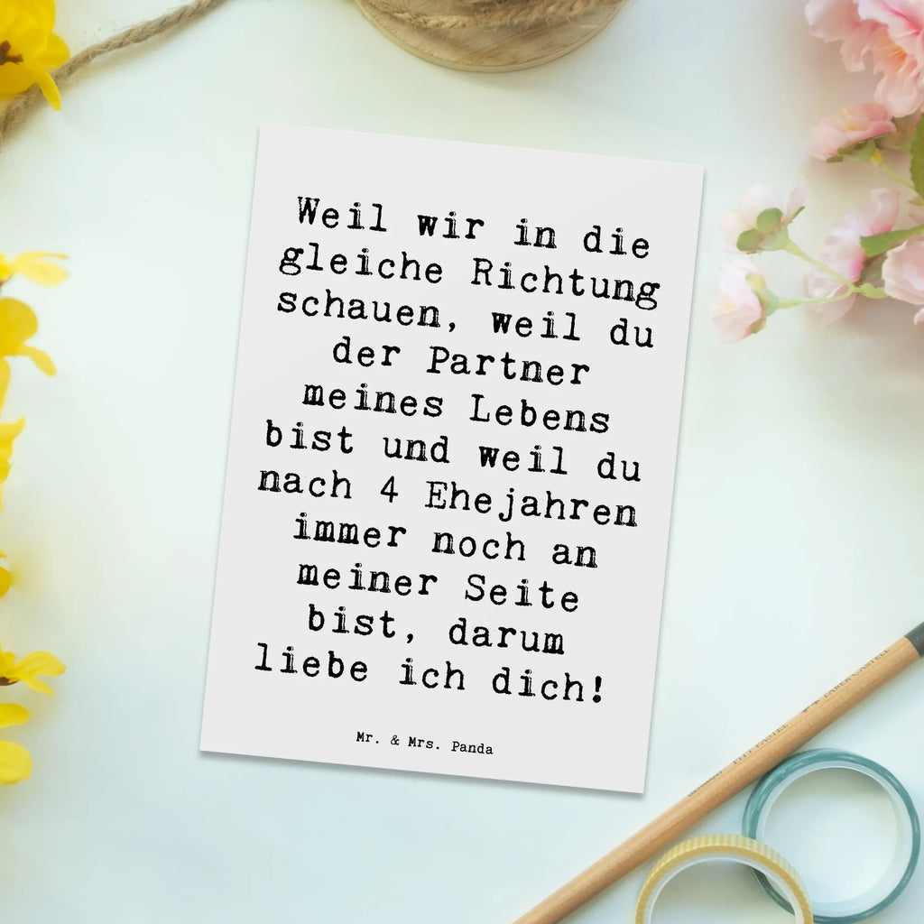 Postkarte Weil wir in die gleiche Richtung schauen, weil du der Partner meines Lebens bist und weil du nach 4 Ehejahren immer noch an meiner Seite bist, darum liebe ich dich! Postkarte, Karte, Geschenkkarte, Grußkarte, Einladung, Ansichtskarte, Geburtstagskarte, Einladungskarte, Dankeskarte, Ansichtskarten, Einladung Geburtstag, Einladungskarten Geburtstag, Hochzeit, Hochzeitsgeschenk, Ehe, Hochzeitsfeier, Trauung, Trauungsgeschenk, Hochzeitskarte, Verlobungsfeier, Verlobungsgeschenk, Hochzeitsgeschenkideen, Hochzeitsgeschenke für Brautpaar