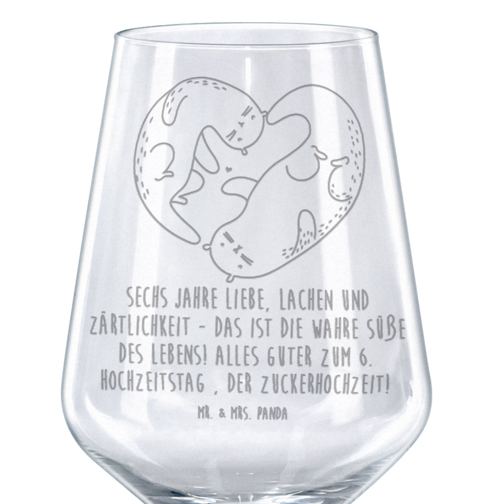 Rotwein Glas Sechs Jahre Liebe, Lachen und Zärtlichkeit - das ist die wahre Süße des Lebens! Alles Guter zum 6. Hochzeitstag , der Zuckerhochzeit! Rotweinglas, Weinglas, Rotwein Glas, Weinglas mit Gravur, Geschenk für Weinliebhaber, Spülmaschinenfeste Weingläser, Hochwertige Weinaccessoires, Hochzeit, Hochzeitsgeschenk, Ehe, Hochzeitsfeier, Trauung, Trauungsgeschenk, Hochzeitskarte, Verlobungsfeier, Verlobungsgeschenk, Hochzeitsgeschenkideen, Hochzeitsgeschenke für Brautpaar