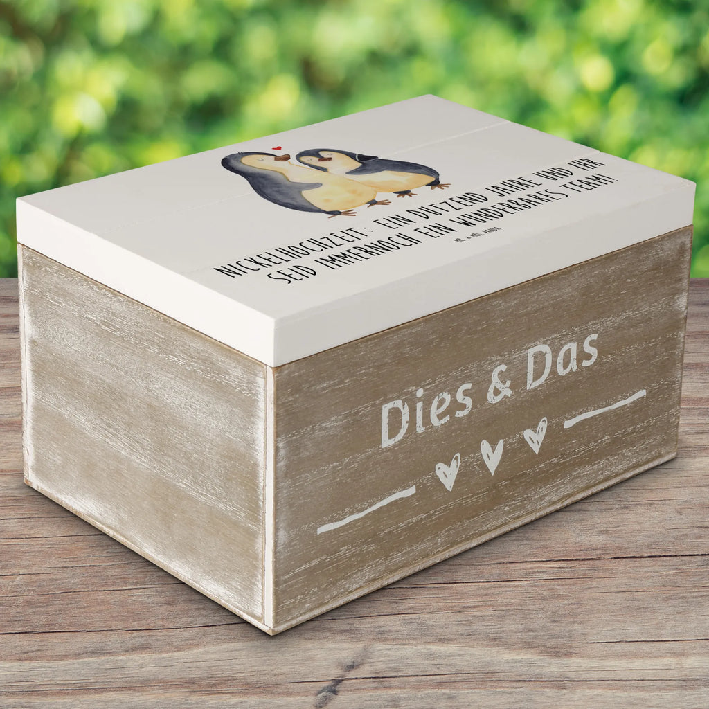 Holzkiste 12. Hochzeitstag Nickelhochzeit Holzkiste, Kiste, Schatzkiste, Truhe, Schatulle, XXL, Erinnerungsbox, Erinnerungskiste, Dekokiste, Aufbewahrungsbox, Geschenkbox, Geschenkdose, Hochzeit, Hochzeitsgeschenk, Ehe, Hochzeitsfeier, Trauung, Trauungsgeschenk, Hochzeitskarte, Verlobungsfeier, Verlobungsgeschenk, Hochzeitsgeschenkideen, Hochzeitsgeschenke für Brautpaar