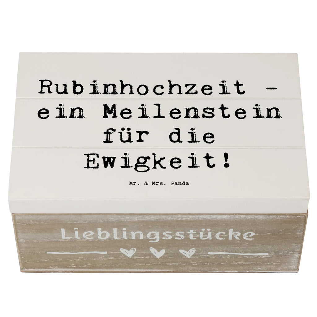 Holzkiste Spruch 40. Hochzeitstag Rubinhochzeit Holzkiste, Kiste, Schatzkiste, Truhe, Schatulle, XXL, Erinnerungsbox, Erinnerungskiste, Dekokiste, Aufbewahrungsbox, Geschenkbox, Geschenkdose, Hochzeit, Hochzeitsgeschenk, Ehe, Hochzeitsfeier, Trauung, Trauungsgeschenk, Hochzeitskarte, Verlobungsfeier, Verlobungsgeschenk, Hochzeitsgeschenkideen, Hochzeitsgeschenke für Brautpaar