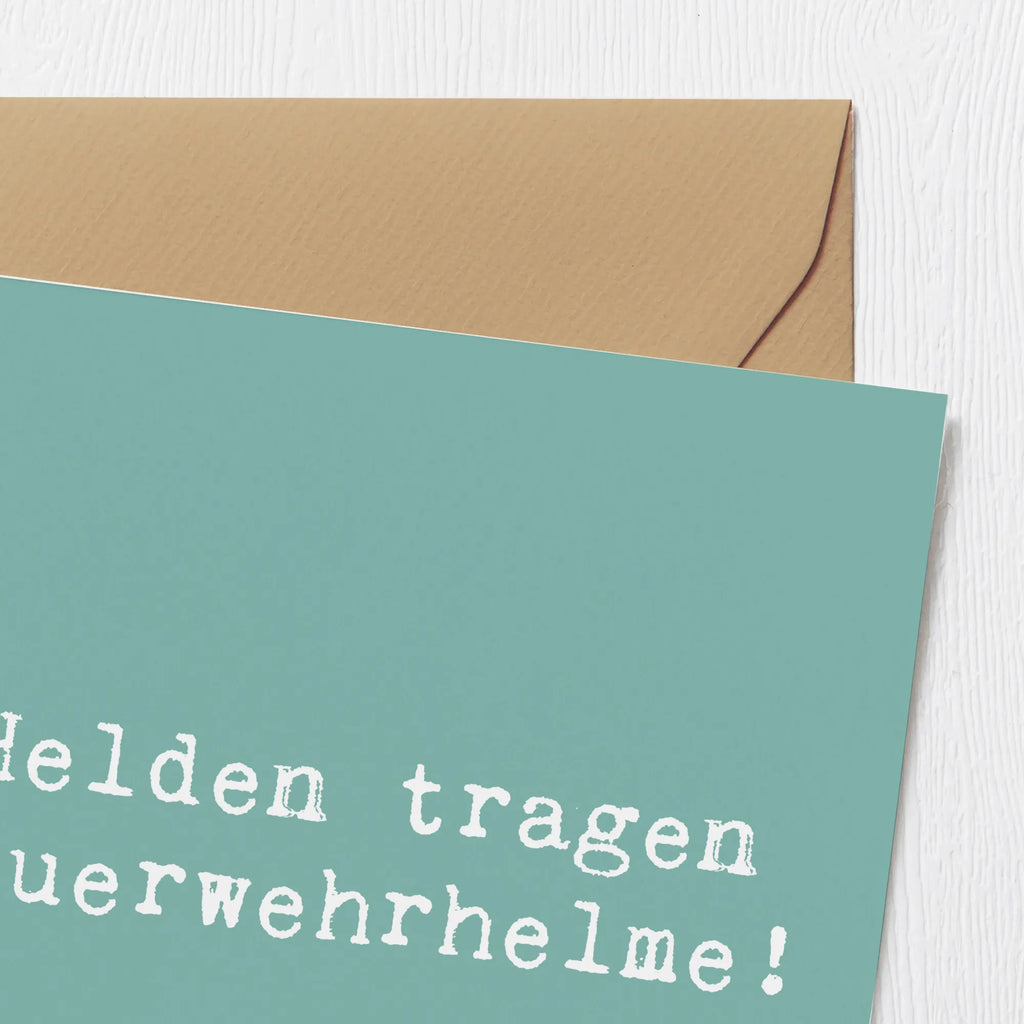 Deluxe Karte Helden tragen Feuerwehrhelme! Karte, Grußkarte, Klappkarte, Einladungskarte, Glückwunschkarte, Hochzeitskarte, Geburtstagskarte, Hochwertige Grußkarte, Hochwertige Klappkarte